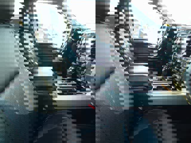 Certified 2019 Ford F150 Lariat w/ Equipment Group 502A Luxury image 13