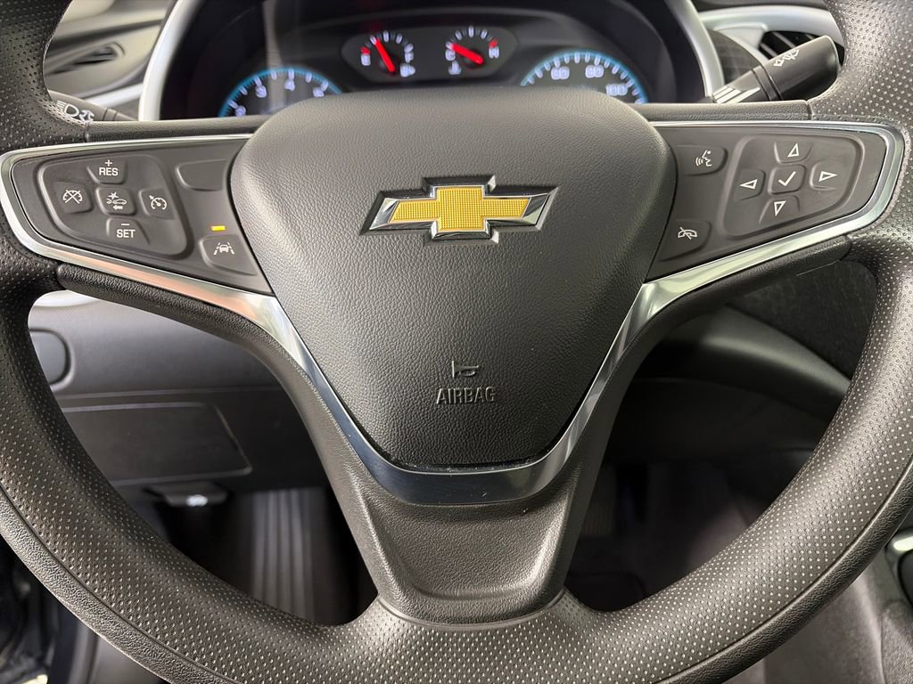 Used 2023 Chevrolet Malibu LT FWD image 16