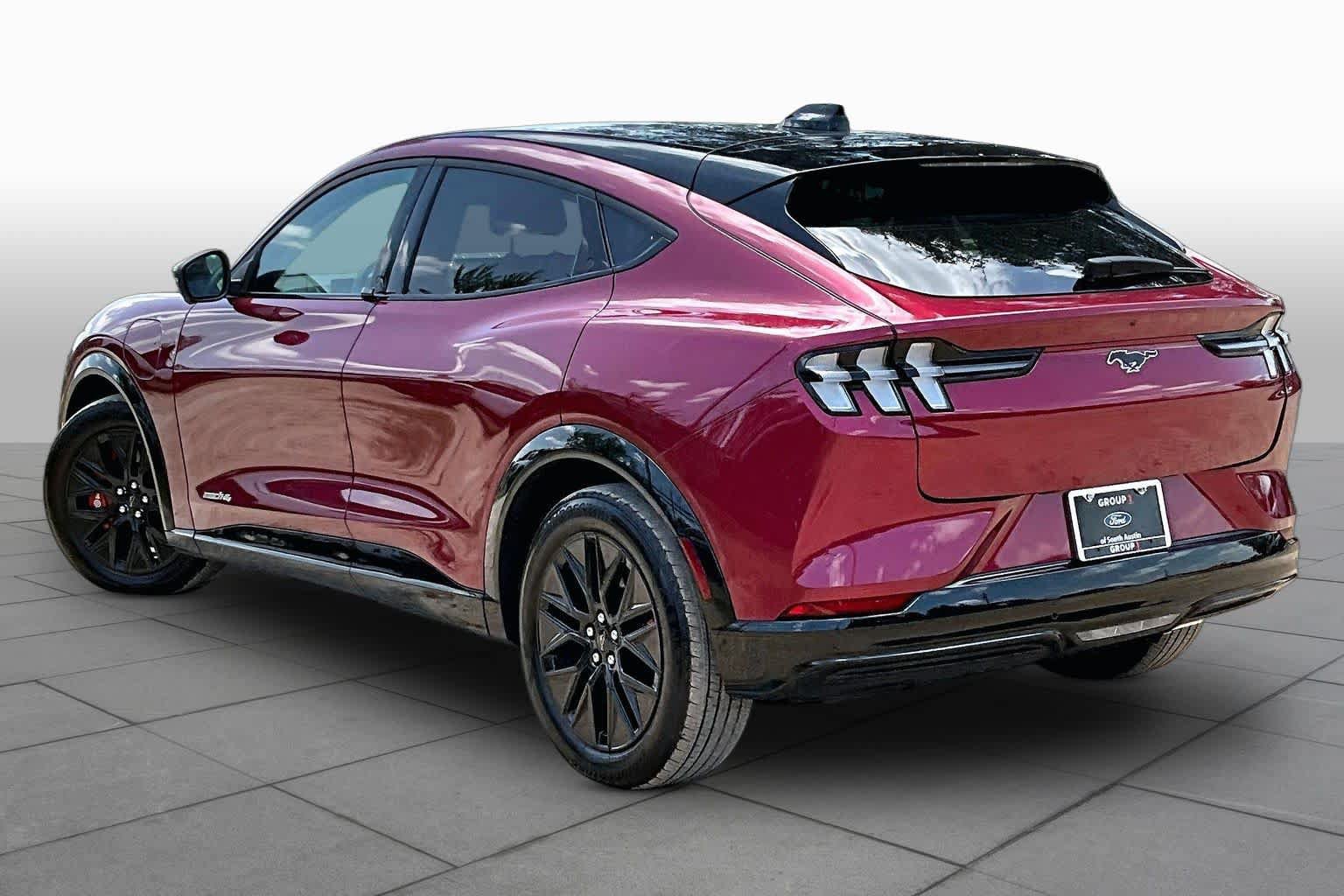 Certified 2025 Ford Mustang Mach-E Premium w/ Sport Appearance Package AWD/4WD image 5