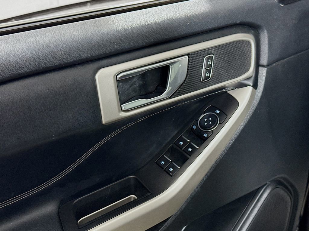 Certified 2023 Ford Explorer XLT w/ Equipment Group 202A image 21