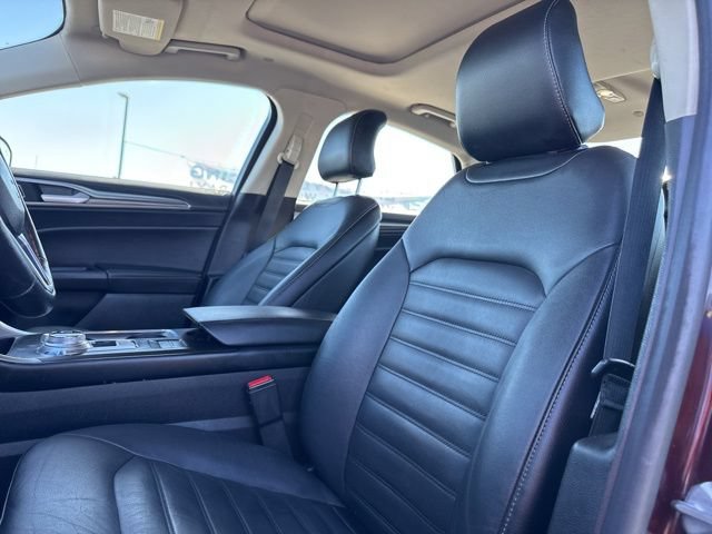 Certified 2017 Ford Fusion Energi SE FWD image 17