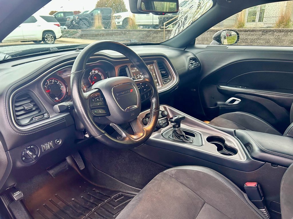 Used 2021 Dodge Challenger GT w/ Plus Package image 8