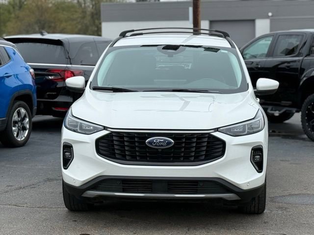 Certified 2023 Ford Escape Platinum AWD/4WD image 35