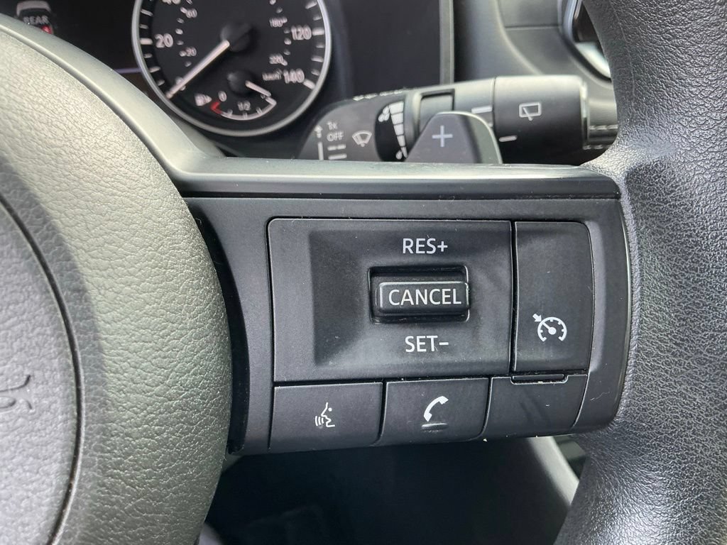 Used 2023 Nissan Rogue S AWD/4WD image 28