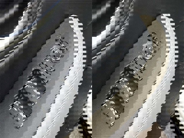 Used 2025 Honda HR-V EX-L image 24