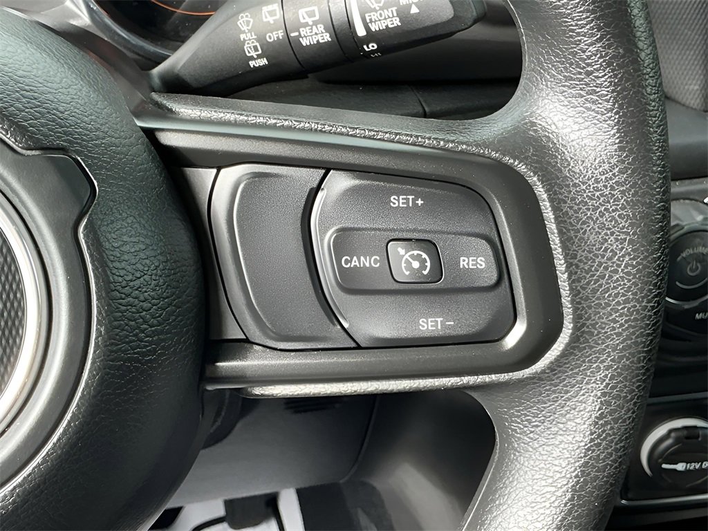 Used 2022 Jeep Wrangler Sport image 29
