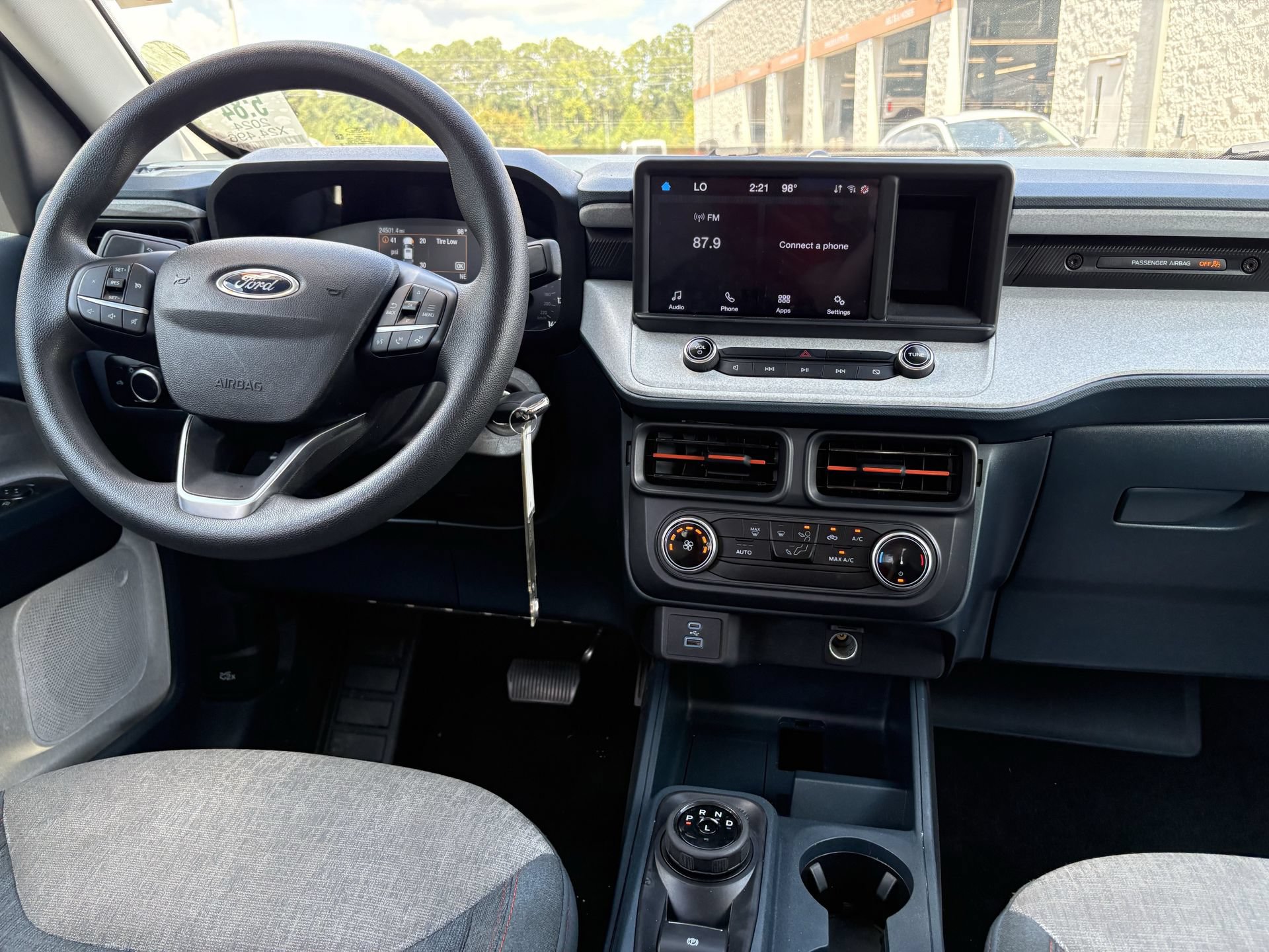 Certified 2024 Ford Maverick XLT FWD image 2