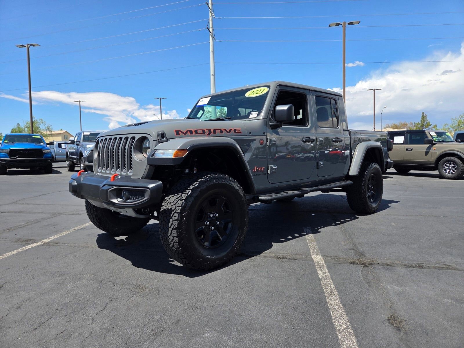 Used 2021 Jeep Gladiator Mojave AWD/4WD image 2