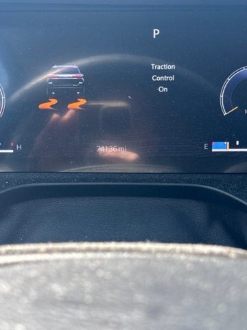 Used 2023 Jeep Grand Cherokee L Laredo RWD image 7