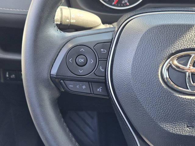 Used 2021 Toyota RAV4 XLE Premium image 26