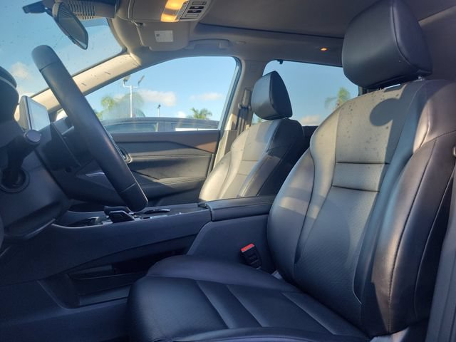 Used 2023 Nissan Rogue SV w/ SV Premium B Package FWD image 19