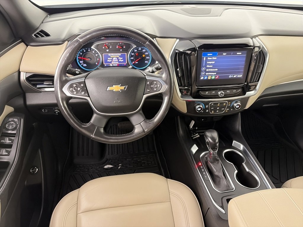 Used 2022 Chevrolet Traverse LT image 14