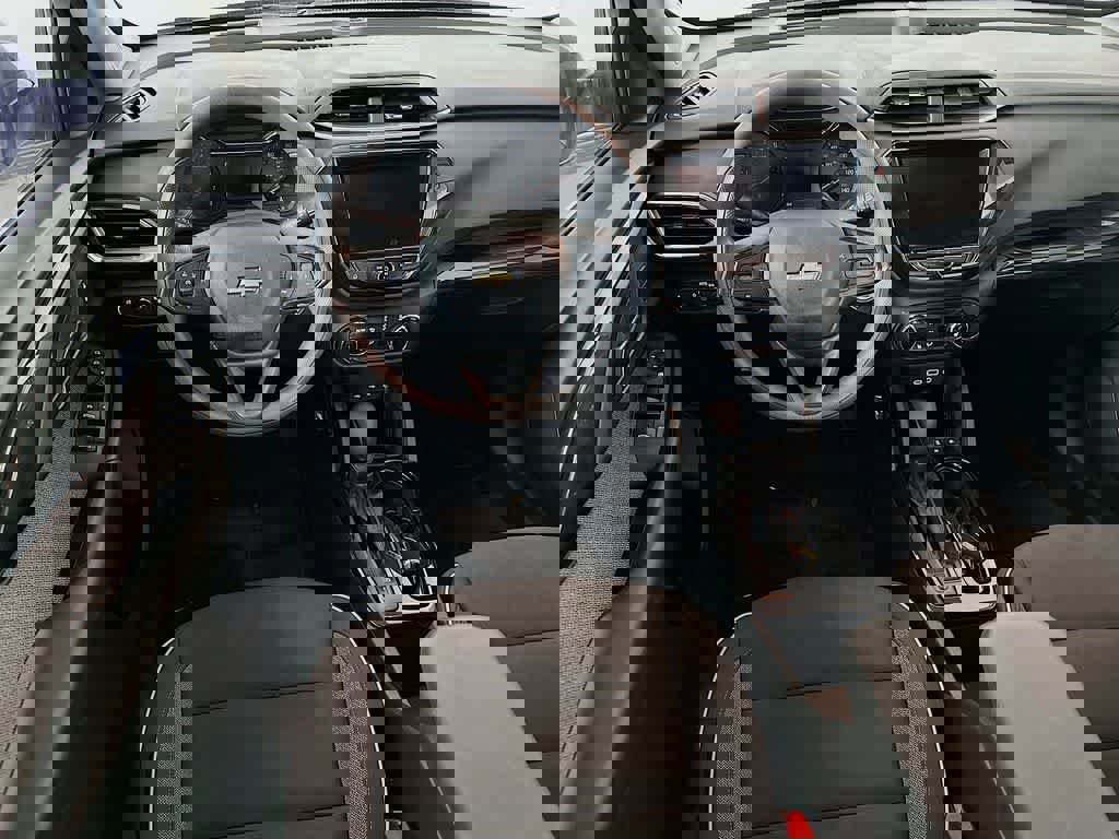 Used 2022 Chevrolet TrailBlazer LT w/ Convenience Package image 13