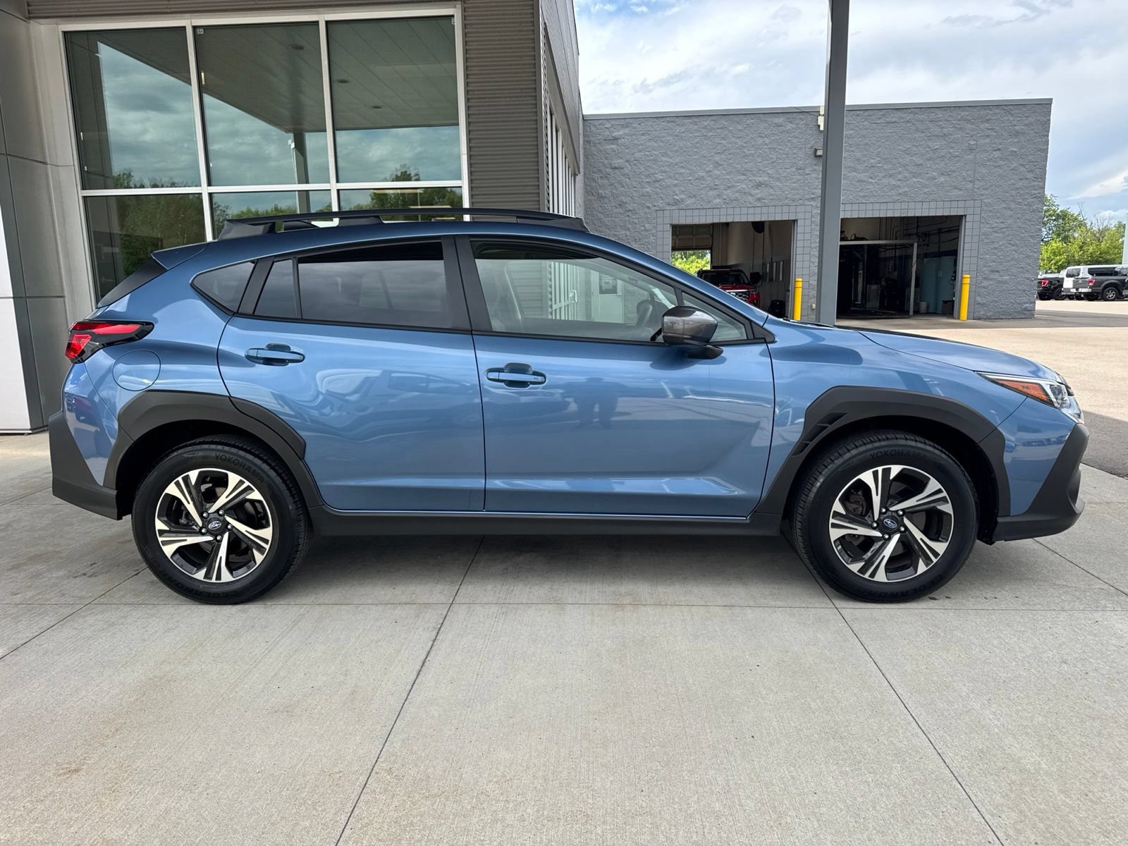 Used 2024 Subaru Crosstrek 2.0i Premium AWD/4WD image 9