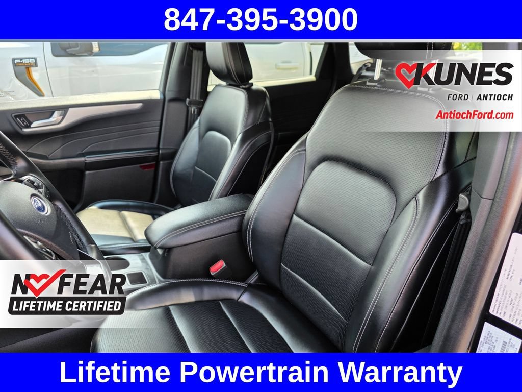 Certified 2025 Ford Escape Platinum AWD/4WD image 23