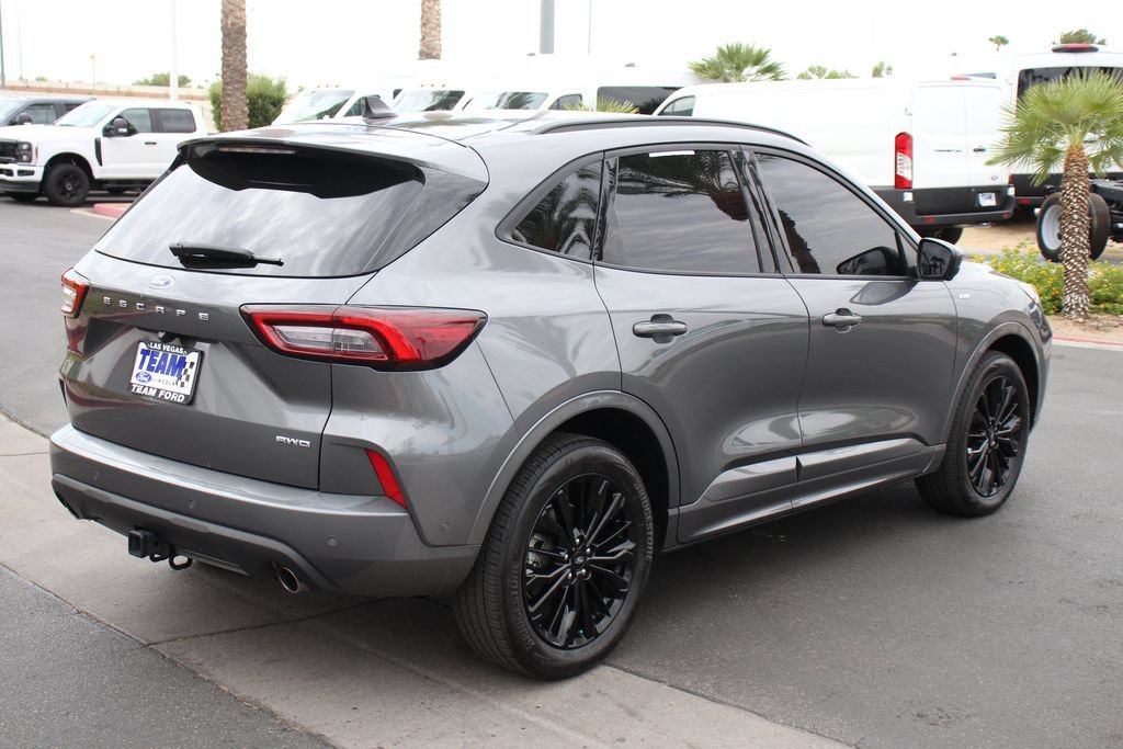 Certified 2023 Ford Escape ST-Line Elite w/ Premium Technology Package AWD/4WD image 8