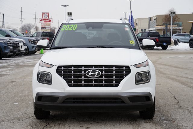 Used 2020 Hyundai Venue SEL image 2