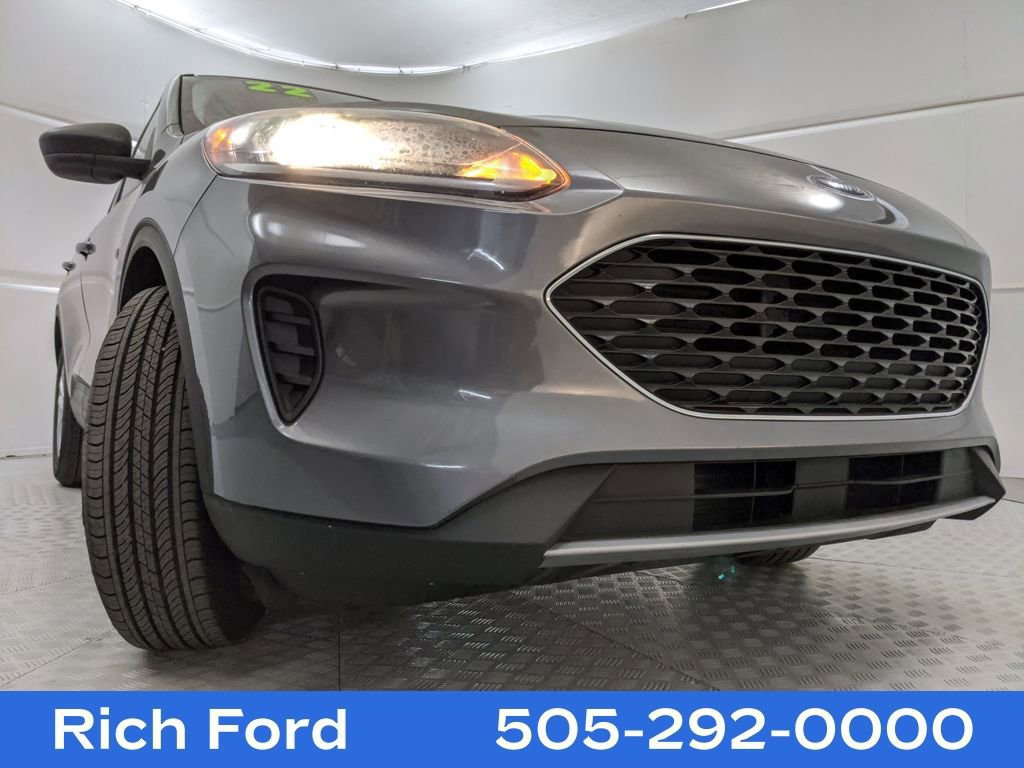 Certified 2022 Ford Escape SE image 29