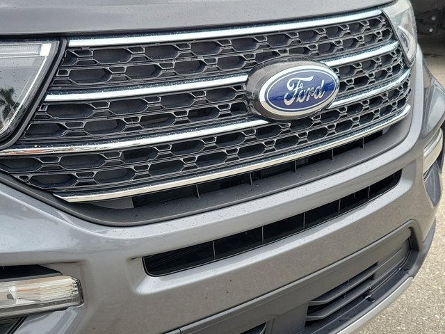 Certified 2023 Ford Explorer XLT w/ Equipment Group 202A RWD image 12