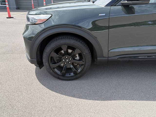Certified 2023 Ford Explorer ST-Line w/ Class IV Trailer Tow Package AWD/4WD image 9