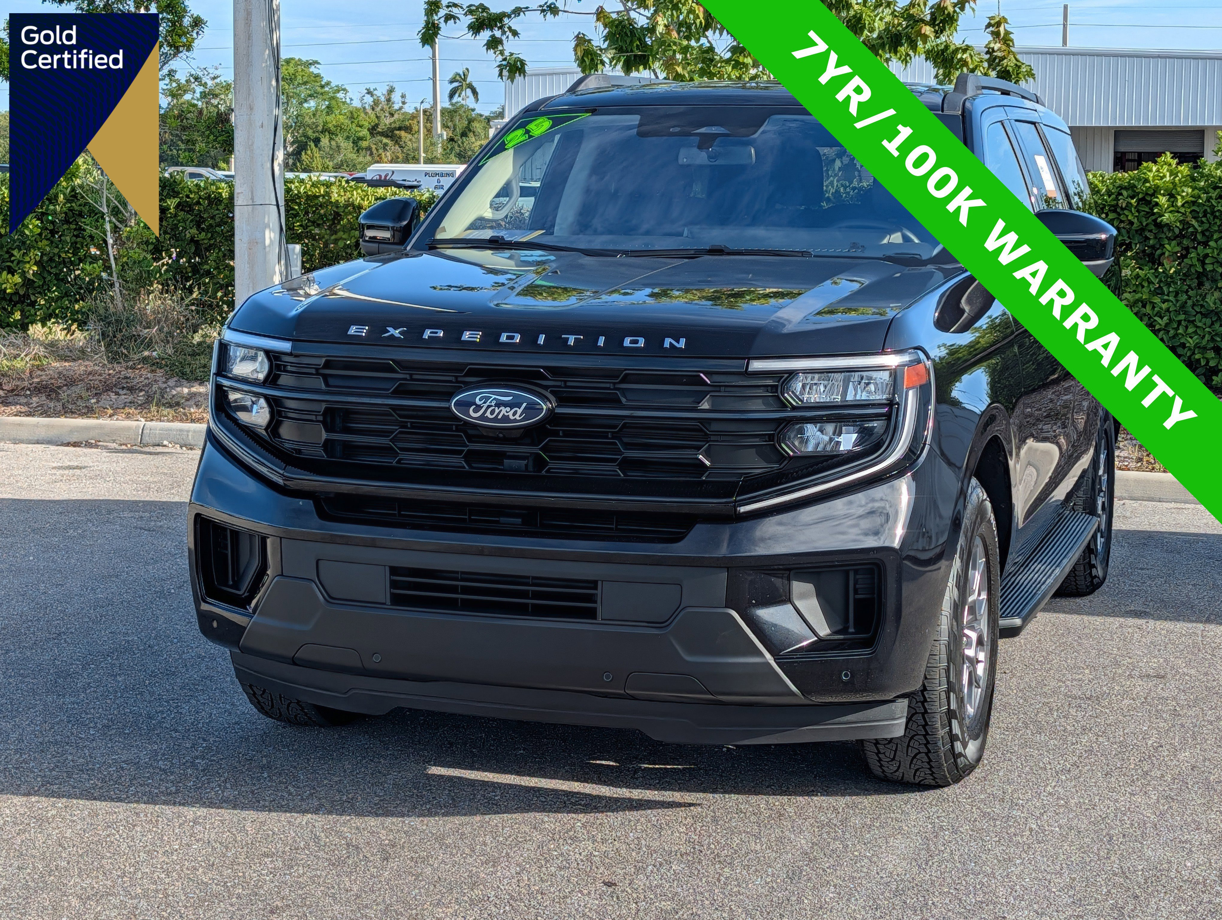 Certified 2025 Ford Expedition Active RWD image 1
