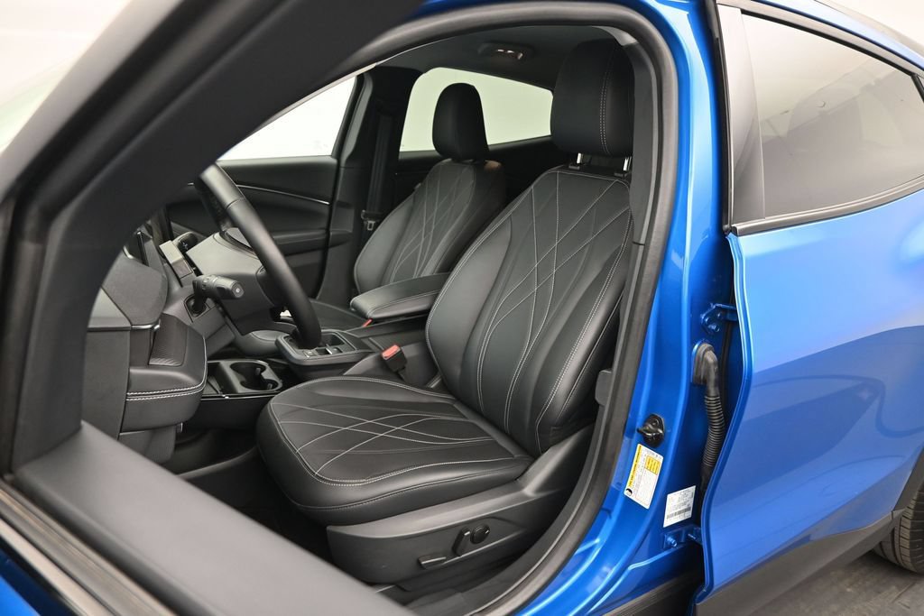 Certified 2025 Ford Mustang Mach-E Select RWD image 8