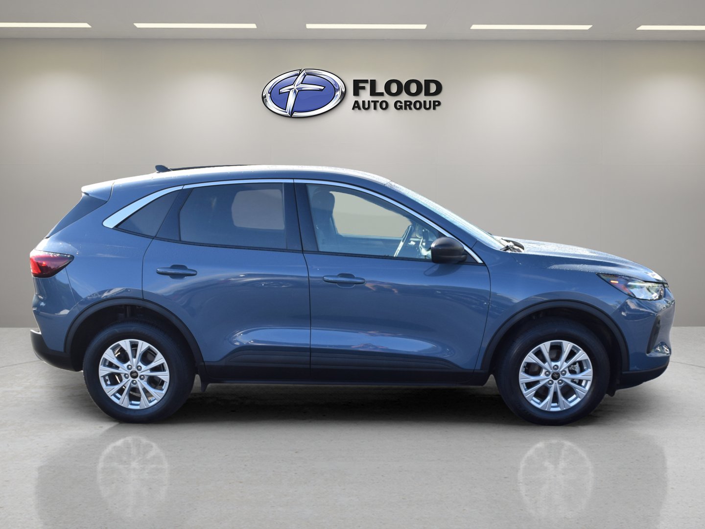 Certified 2024 Ford Escape Active AWD/4WD image 3