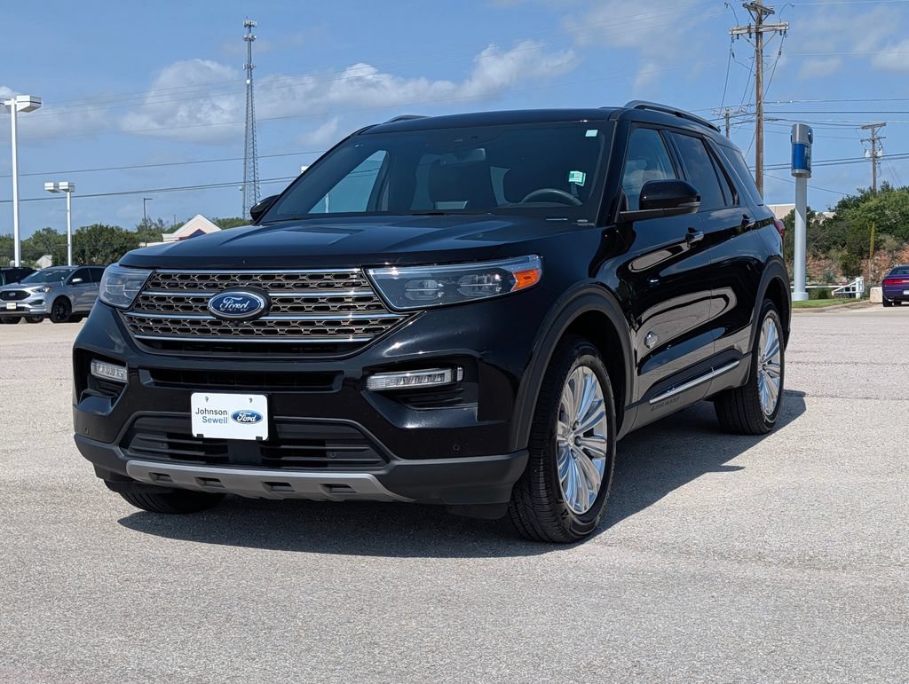 Certified 2024 Ford Explorer King Ranch w/ Technology Package AWD/4WD image 4