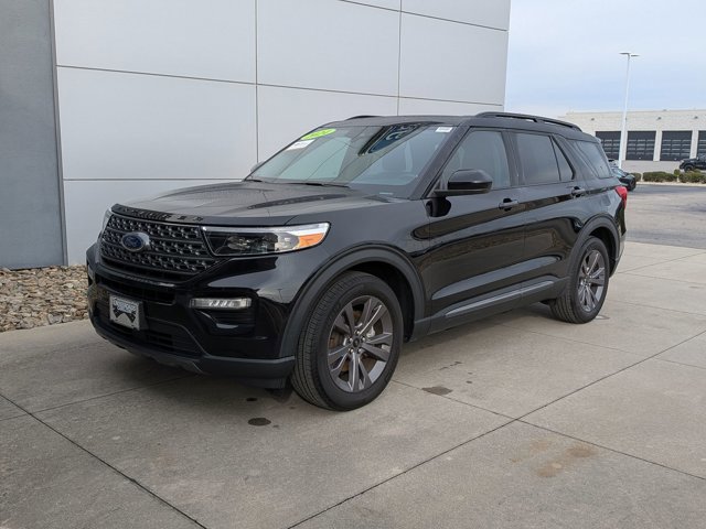 Certified 2024 Ford Explorer XLT w/ Equipment Group 202A image 8