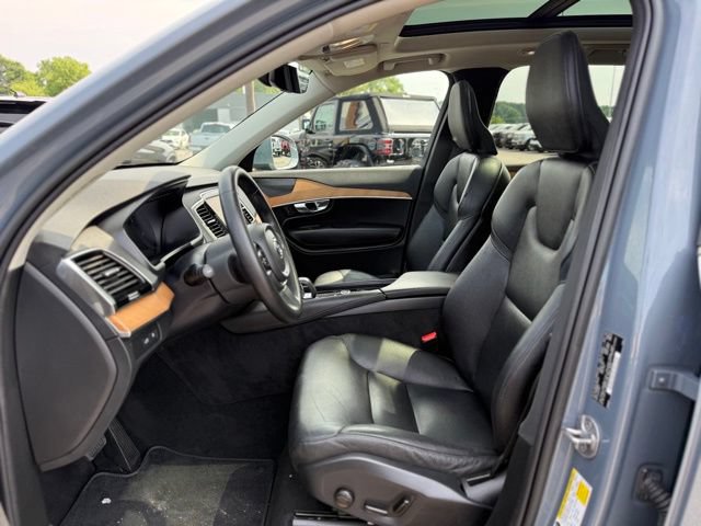 Used 2023 Volvo XC90 T8 Plus AWD/4WD image 13