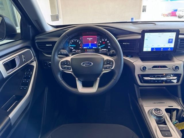 Certified 2024 Ford Explorer XLT RWD image 15