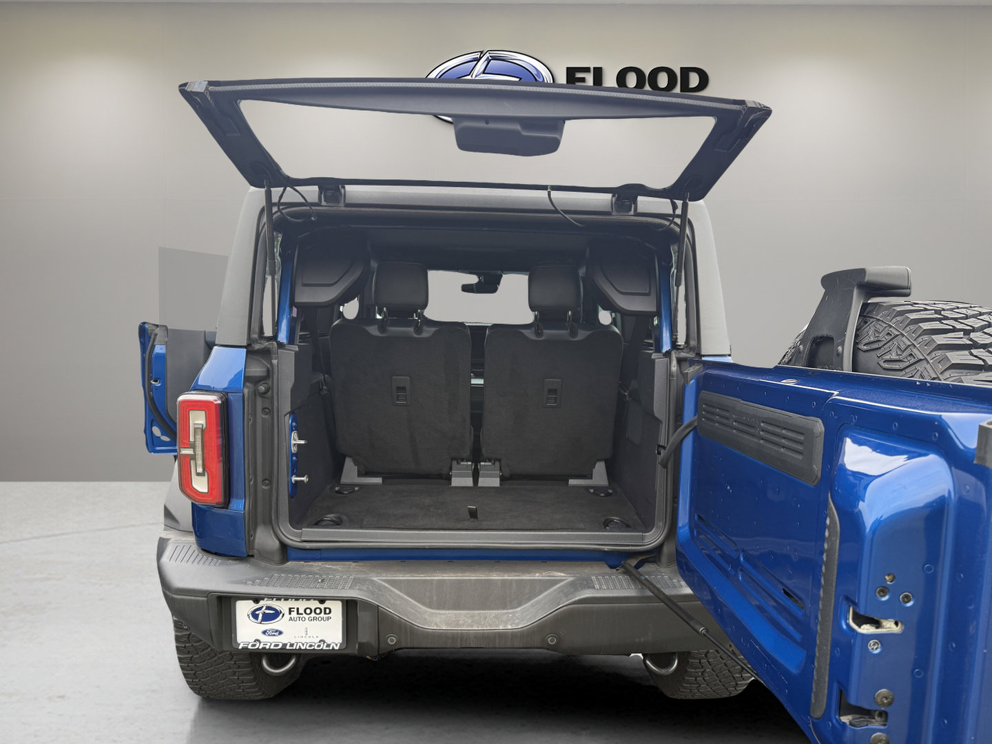Certified 2021 Ford Bronco First Edition AWD/4WD image 7