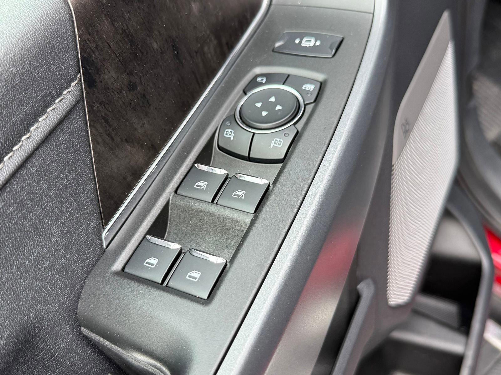 Certified 2024 Ford F250 Lariat w/ Chrome Package image 13