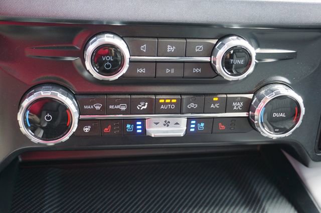 Certified 2024 Ford F250 Limited w/ FX4 Off-Road Package AWD/4WD image 43