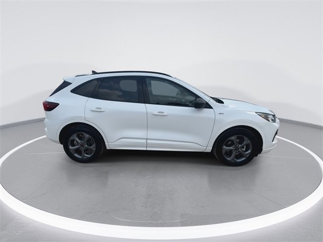 Certified 2023 Ford Escape ST-Line image 4