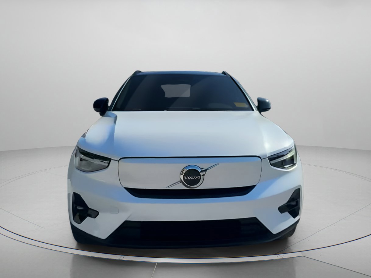 Used 2023 Volvo XC40 Recharge Plus image 33
