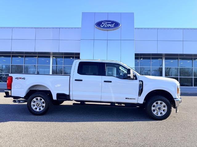 Certified 2024 Ford F250 XLT image 3