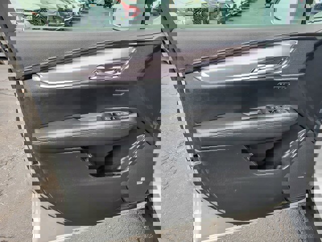 Used 2018 Cadillac XT5 Luxury w/ Driver Awareness Package image 20