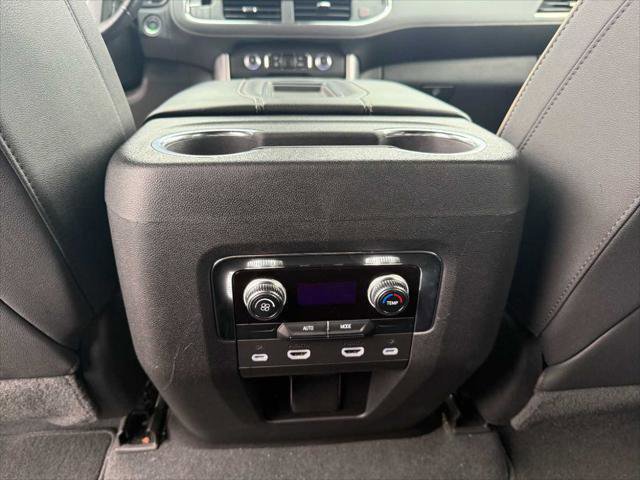 Used 2023 GMC Yukon SLT image 14