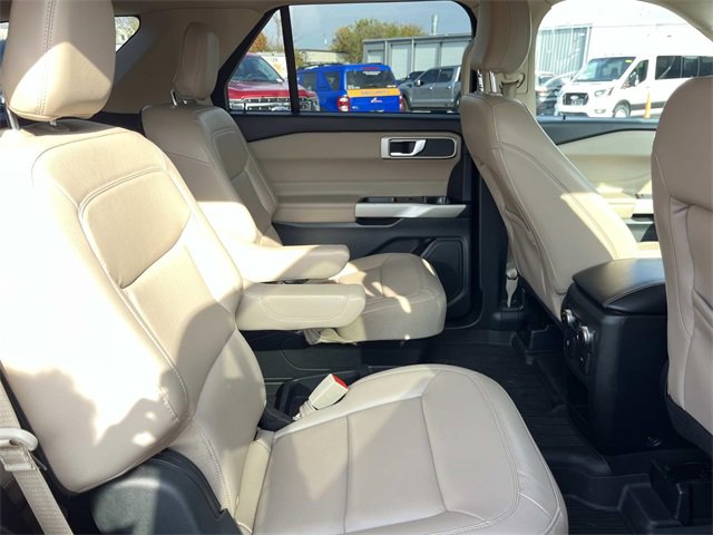 Certified 2021 Ford Explorer XLT w/ Equipment Group 202A image 24