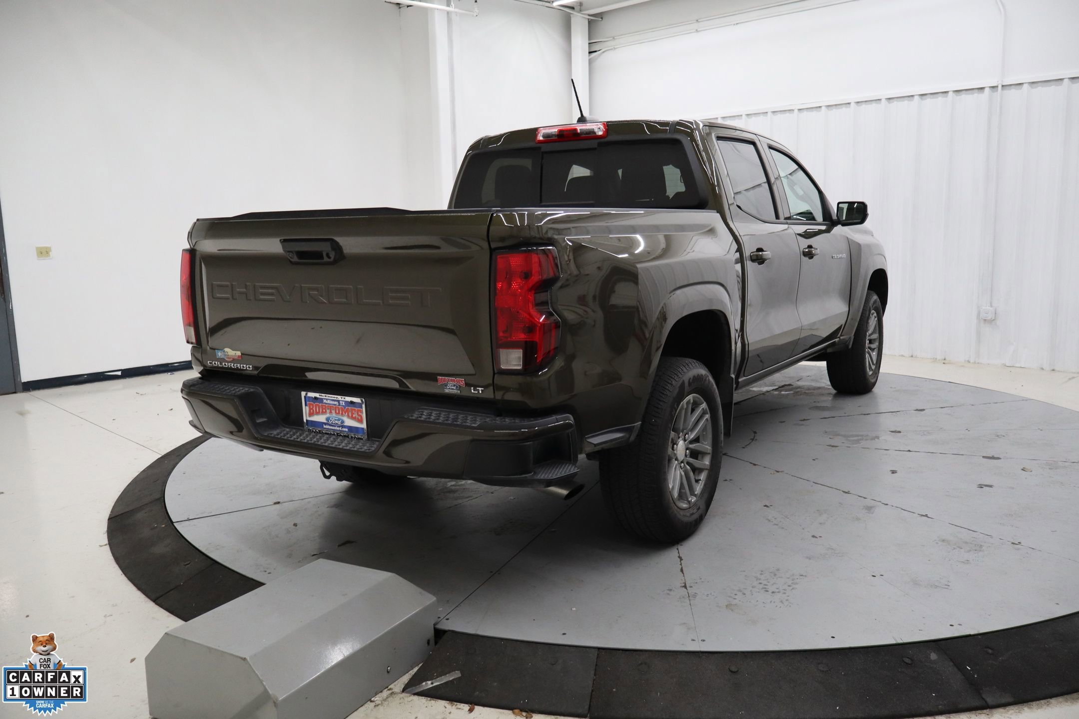 Used 2024 Chevrolet Colorado LT w/ LT Convenience Package image 4