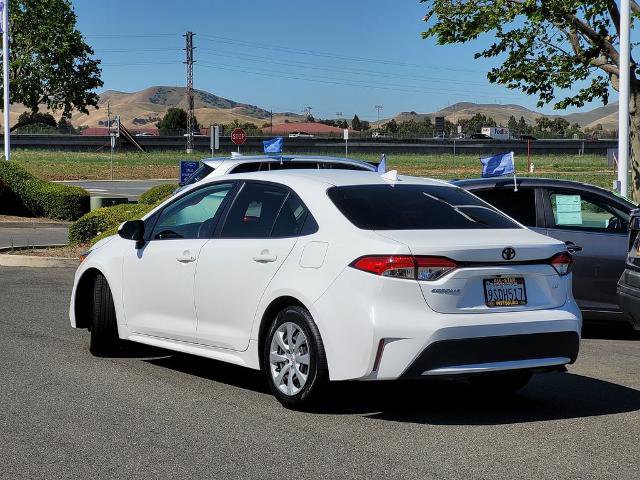 Used 2022 Toyota Corolla LE FWD image 6