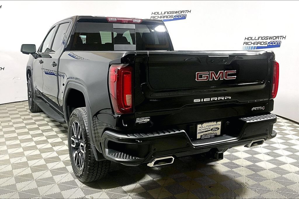 Used 2025 GMC Sierra 1500 AT4 w/ AT4 Premium Package AWD/4WD image 8