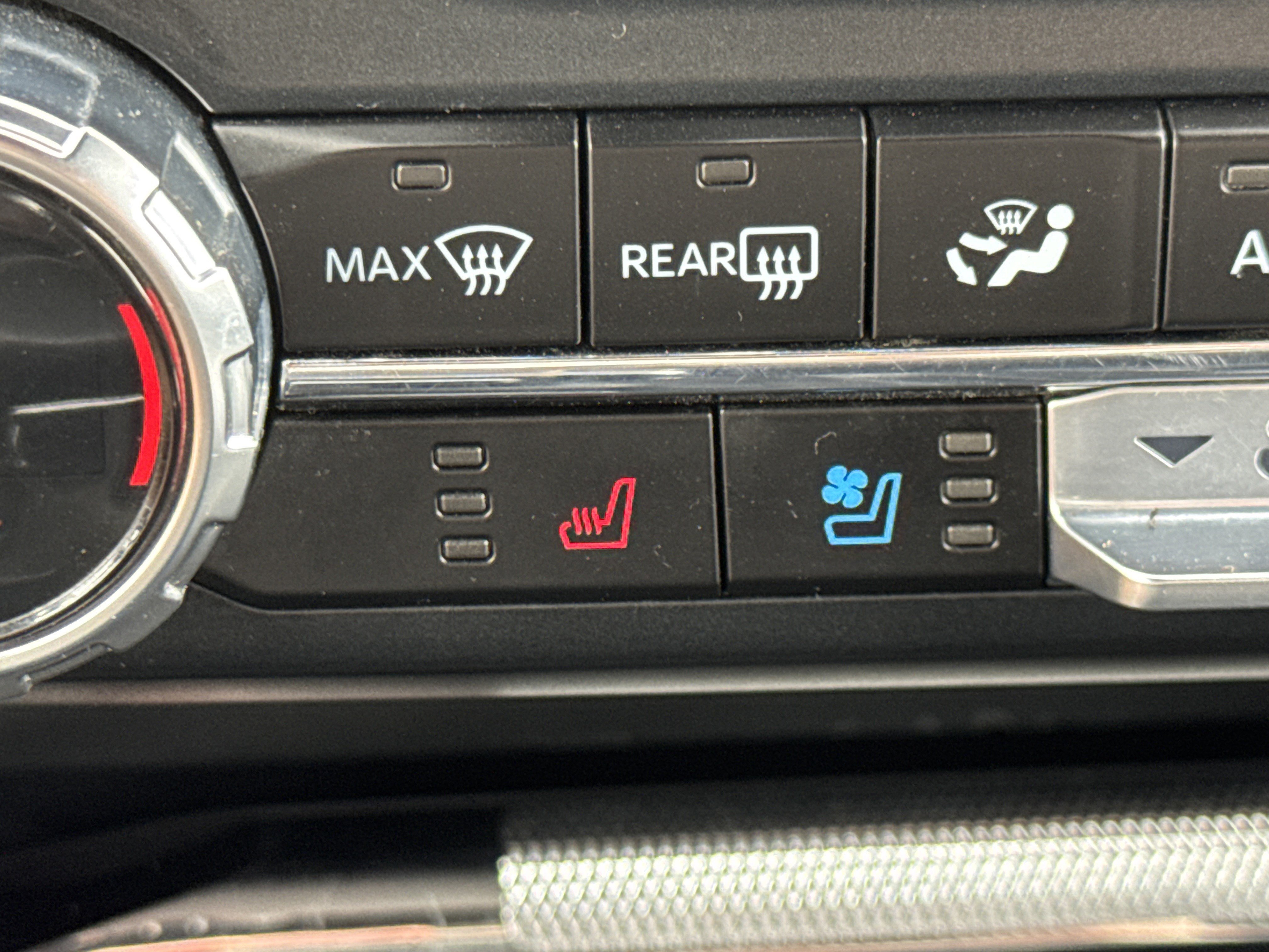 Certified 2023 Ford F150 Lariat w/ Equipment Group 502A High image 22