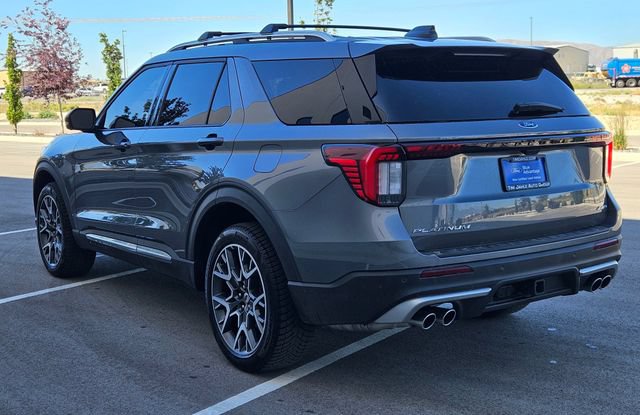 Certified 2025 Ford Explorer Platinum w/ Ultimate Package AWD/4WD image 3