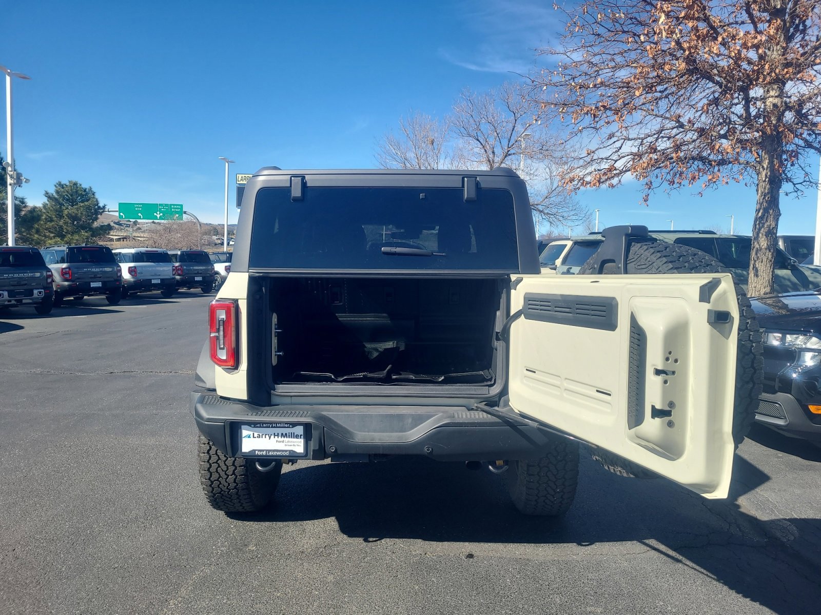 Certified 2025 Ford Bronco Badlands image 32