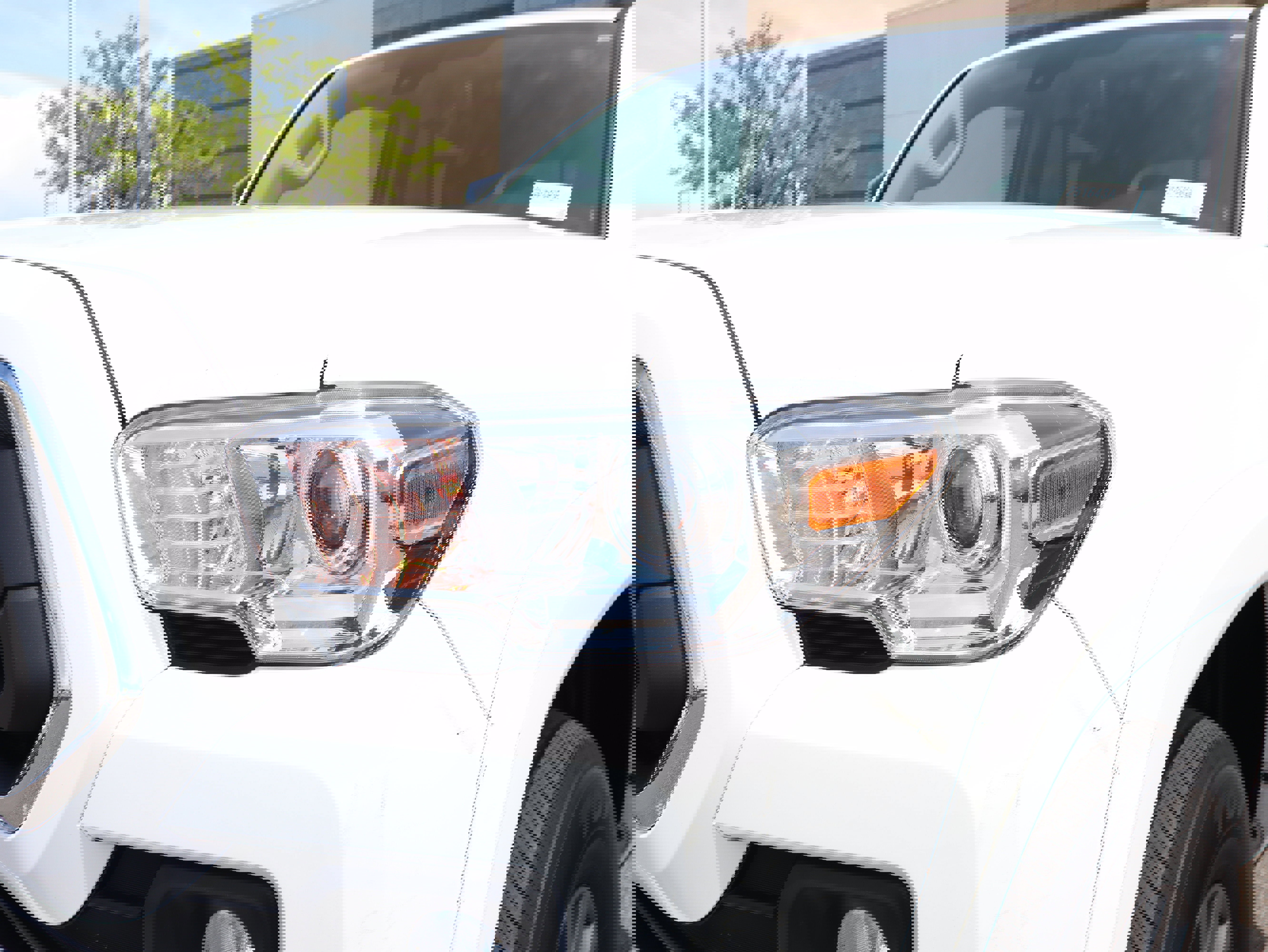 Used 2023 Toyota Tacoma SR5 RWD image 15