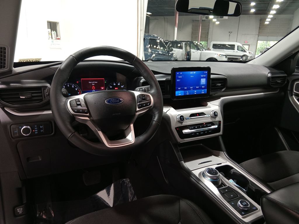 Certified 2023 Ford Explorer XLT AWD/4WD image 15