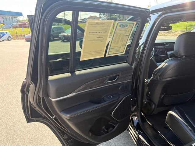 Used 2024 Jeep Grand Cherokee Limited 4xe AWD/4WD image 16