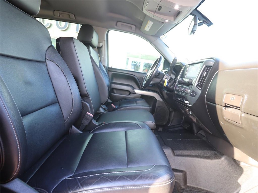 Used 2018 Chevrolet Silverado 1500 LT w/ All Star Edition image 13